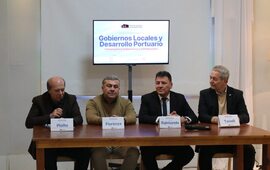 Imagen de Tonelli participó del Encuentro Argentino de Transporte Fluvial