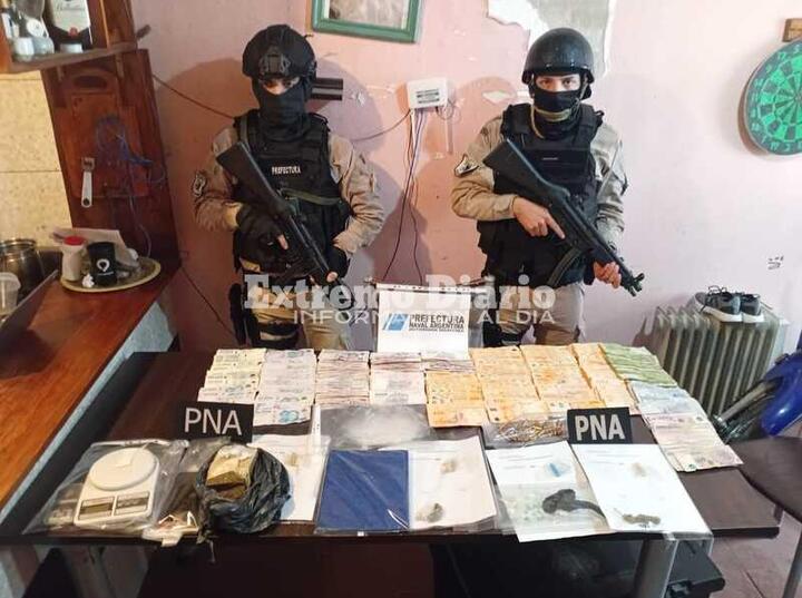 Imagen de Entre Arroyo Seco y Rosario: Ocho detenidos y más de 13 millones de pesos en bienes secuestrados tras múltiples allanamientos por microtráfico