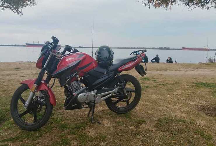 Imagen de Encontraron la moto robada: Estaba tirada dentro de una casa abandonada