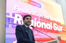 Imagen de Pullaro: La salud pública de Santa Fe es un ejemplo en el mundo