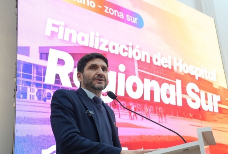 Imagen de Pullaro: La salud pública de Santa Fe es un ejemplo en el mundo