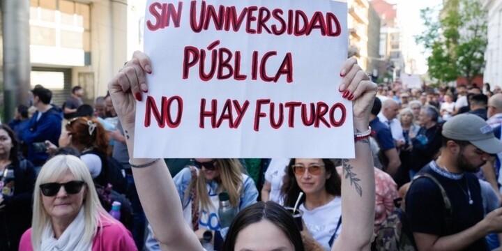 Los docentes de la UNR y la UTN reclaman una recomposición salarial. (Alan Monzón/Rosario3)