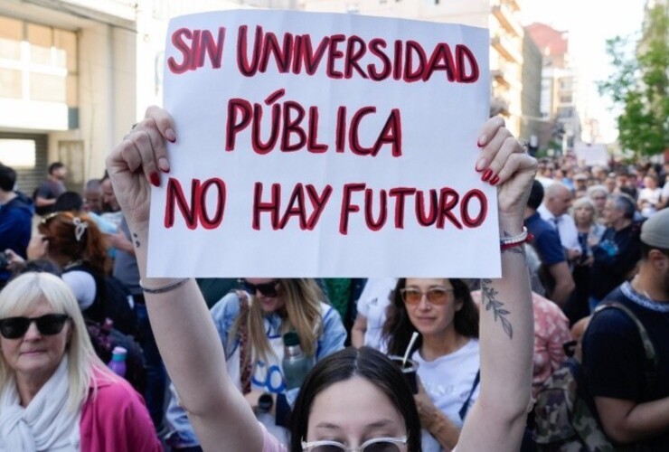 Los docentes de la UNR y la UTN reclaman una recomposición salarial. (Alan Monzón/Rosario3)