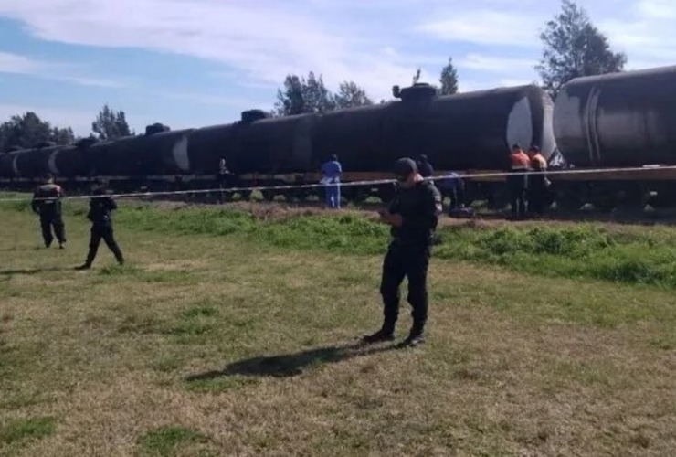 Imagen de Conmoción en Funes: un hombre murió tras ser atropellado por el tren de carga