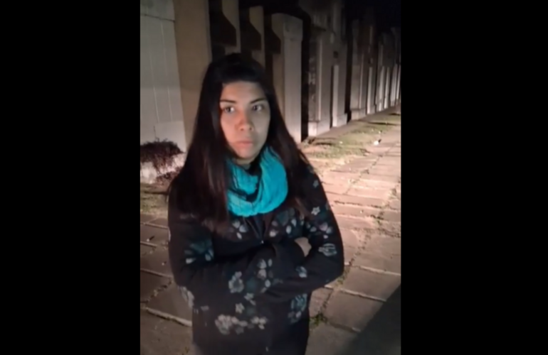 Imagen de Joven madre duerme en el cementerio San Roque por falta de asistencia