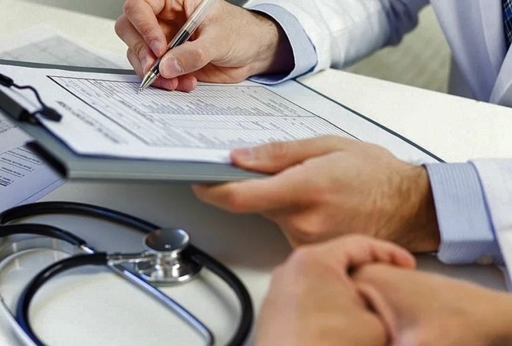 Imagen de Sancionarán a empleados provinciales que presentaron certificados de salud falsos para licencias médicas