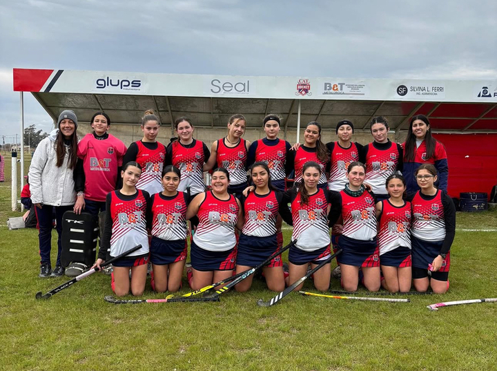 Imagen de Hockey: Talleres sumó 3 empates y 1 triunfo ante Porvenir Talleres