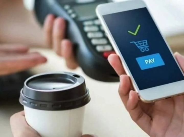 Imagen de Llevó su celular a reparar y sacaron un préstamo a su nombre: la Justicia ordenó frenar el cobro del mismo