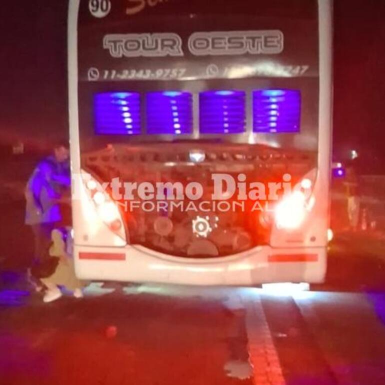 Imagen de Colectivo sufrió un imprevisto y se convocó a bomberos