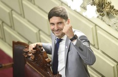 Imagen de Nueva Constitución de Santa Fe: Pullaro podrá ir por la reelección en 2027