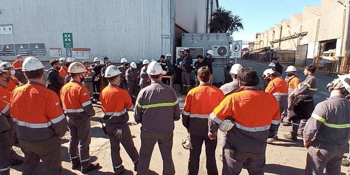 Imagen de Acindar vuelve a frenar su producción y suspende a más de 200 trabajadores en Villa Constitución