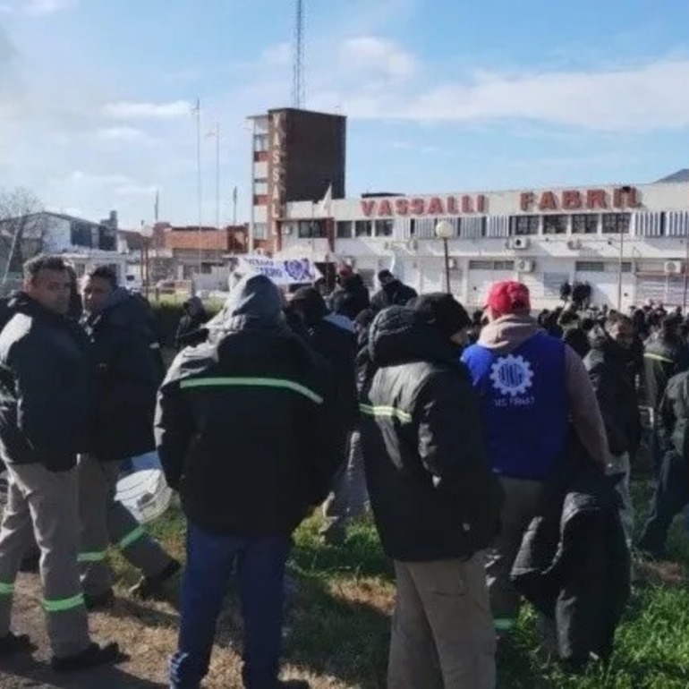 Imagen de Crisis industrial en Santa Fe: Acindar, Vassalli y Celulosa paralizadas