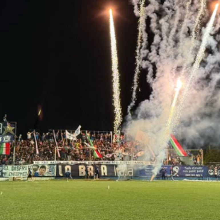 Imagen de Pirotecnia Cero: suspenden las canchas de ASAC y UNIÓN