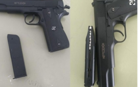 Imagen de Alumno de la Escuela Comercial fue con una r&eacute;plica de arma de fuego en la mochila