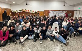 Imagen de Estreno en Arroyo Seco de: Aquella noche que los dólares se fugaron