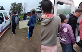 Sin el secretario ni la directora. Los funcionarios no aparecieron para ayudar.