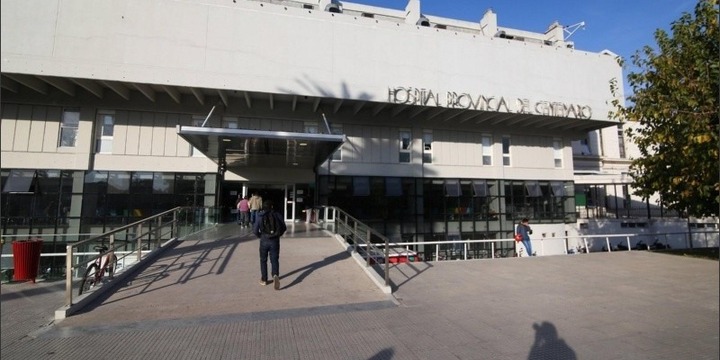 La mujer está internada en el Centenario. (Archivo Rosario3)
