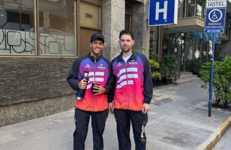 Imagen de Landini y Ferreyra de Handball C.A.T. en los Juegos JADAR en Rosario