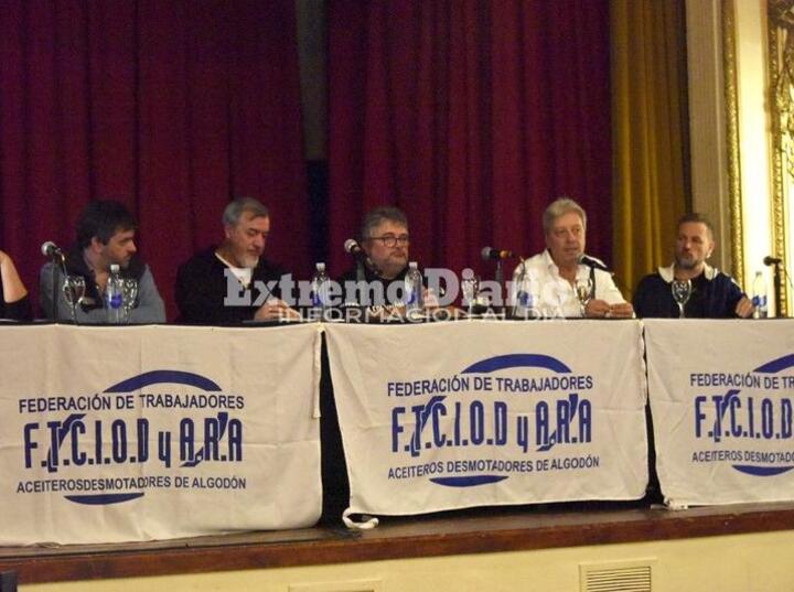 Imagen de Sindicatos de Aceiteros, UOM, ATE y SiPreBA se unen para luchar por un salario digno