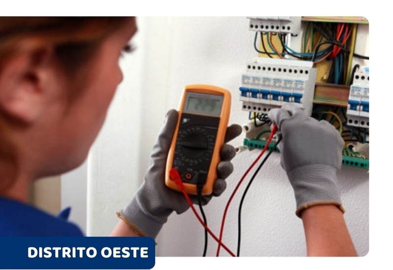 Imagen de Nuevo curso de Electricidad para Mujeres en el Distrito Oeste