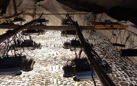 Detectaron plantines, frascos, semillas y reflectores. (Ministerio de Seguridad de Santa Fe)