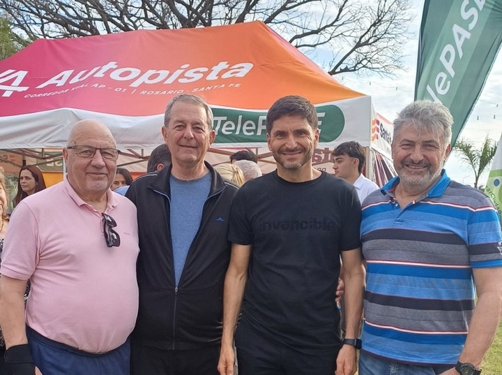 El intendente acompañado de Fernando Forgione y Sergio Falasco de Producción y Turismo Municipal.