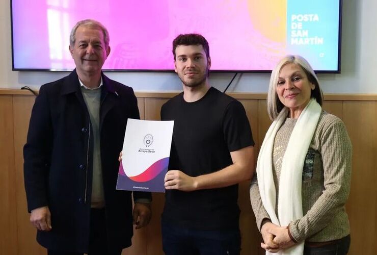 El joven cineasta fue desplazado en julio del área de Comunicación por una pelea con Celina Martini.