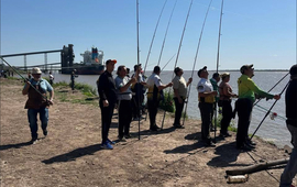 Imagen de Interclubes de Pesca en el puerto local, organizado por los Pescadores Unidos del Rowing Club