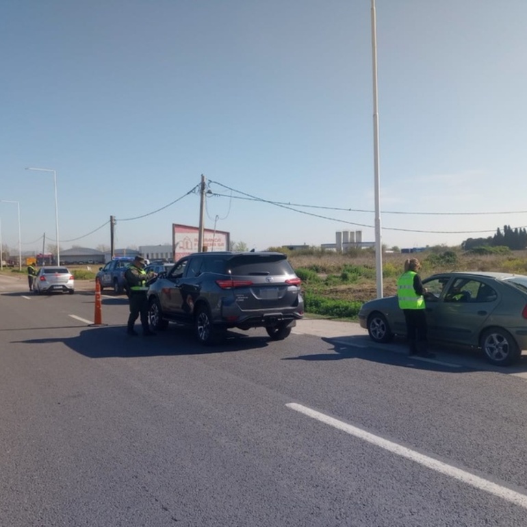 Imagen de Operativo multiagencial en el límite entre Fighiera y Arroyo Seco