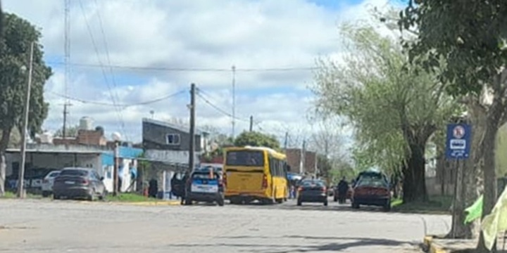 Imagen de Disturbio en un colectivo terminó con dos personas demoradas