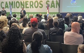 Imagen de Camioneros de Santa Fe present&oacute; la lista �Verde y Blanca � Lealtad Nacional�