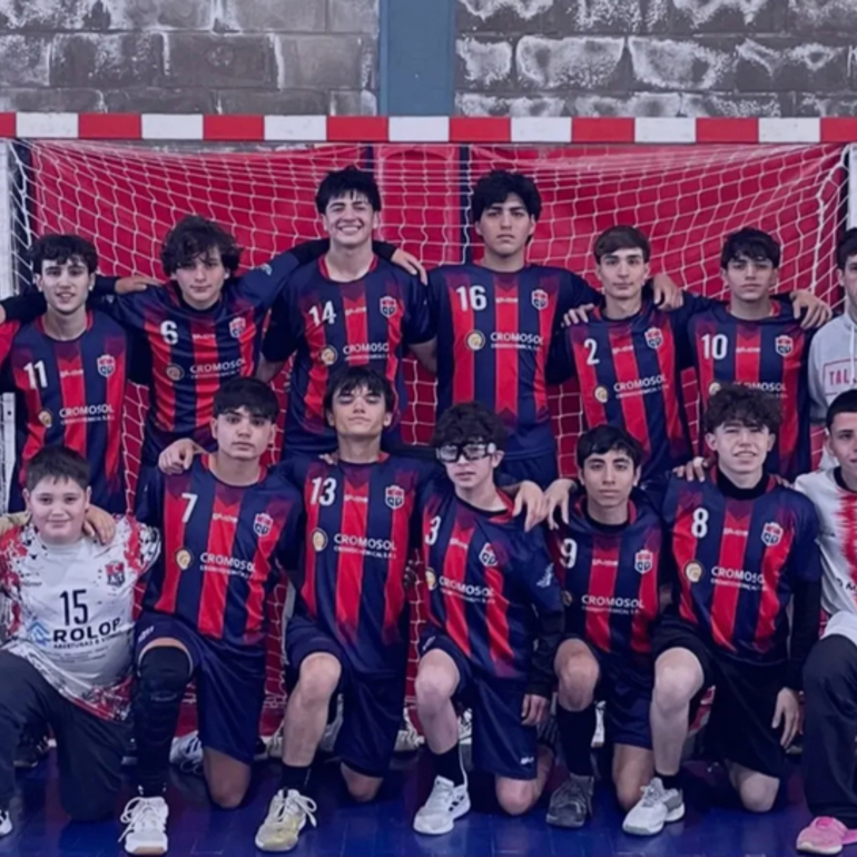 Imagen de Handball: Los Juveniles de Talleres le ganaron a Social Zona Sud