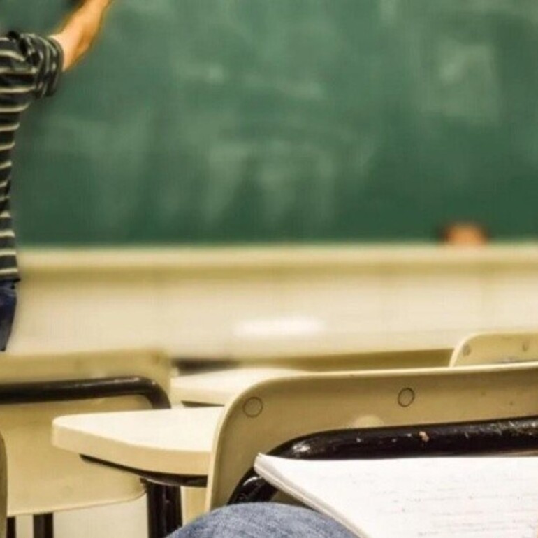 José Goity: La escuela está muy invadida por los dispositivos electrónicos.