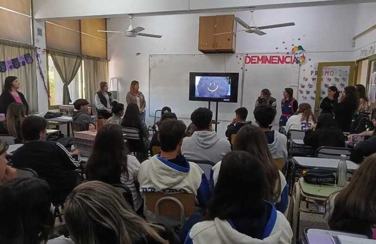 Imagen de Charla educativa en Fighiera sobre la oferta profesional de la región