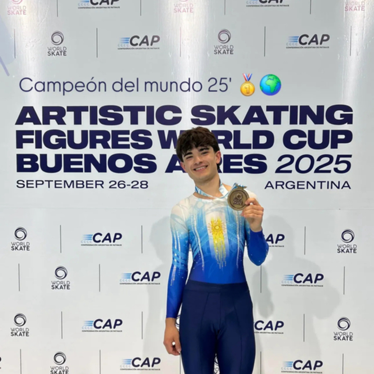 Imagen de Vicente Bachieca, Campeón del Mundo en Figuras Obligatorias en el Mundial de Patín en Argentina