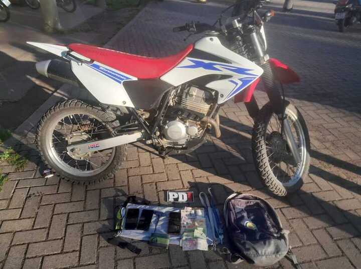 Imagen de Robo de moto en Arroyo Seco: dos detenidos en Villa Gobernador Gálvez y el rodado recuperado