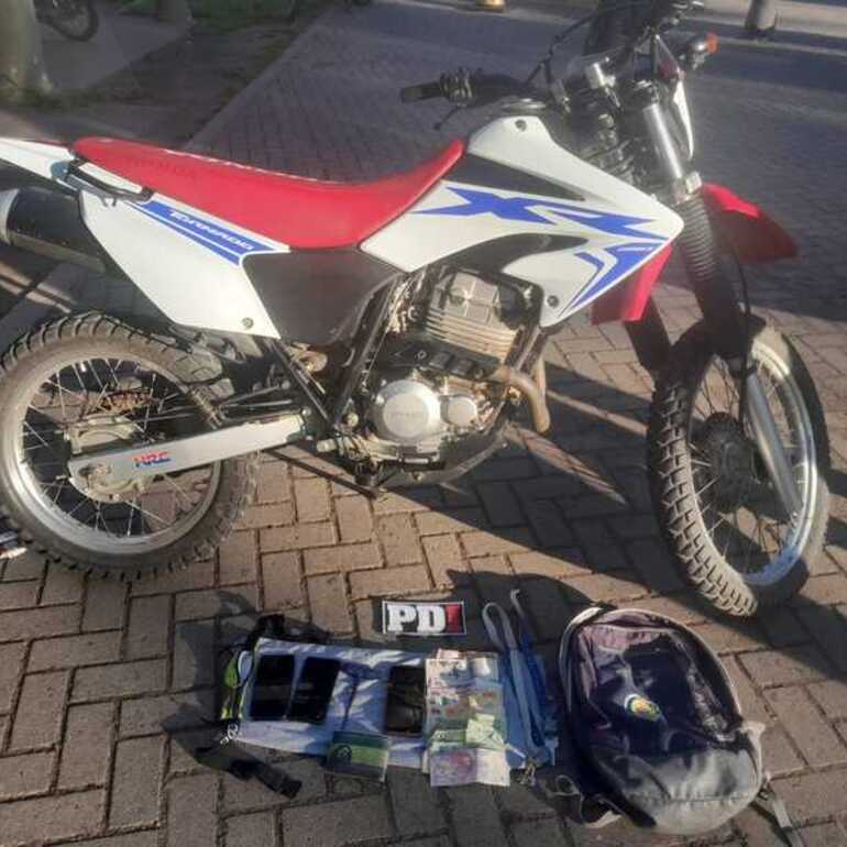 Imagen de Robo de moto en Arroyo Seco: dos detenidos en Villa Gobernador Gálvez y el rodado recuperado