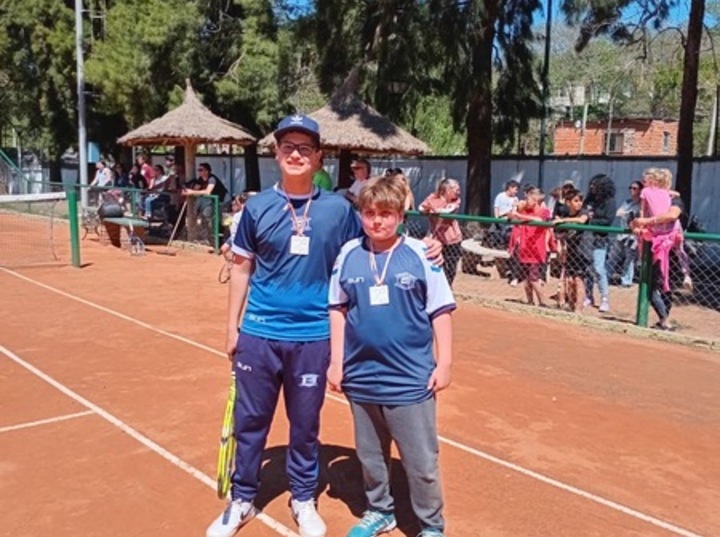 Imagen de Tenistas de Athletic, obtuvieron 1er y 2do puesto en Torneo Formativo en V.C.