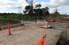 Imagen de No se puede habilitar la obra de remodelación del puente de calle Aníbal Maffei por negligencia municipal.