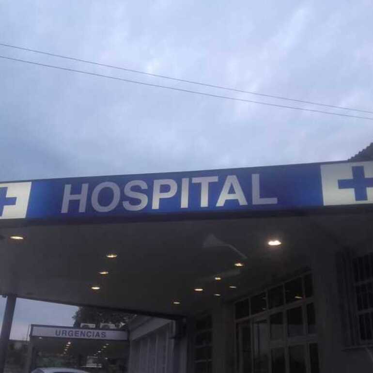 La femenino lesionada fue asistida en el hospital local.