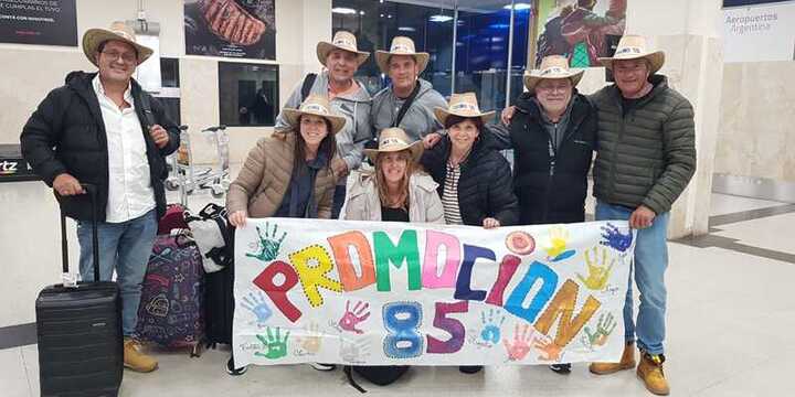Imagen de 40 años después: El viaje de egresados revivido por la Promoción '85