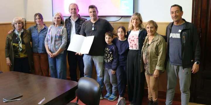 Imagen de El municipio declaró de Interés Cultural el libro Gol Gana de Damián Andreoli