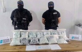 Imagen de Puerto San Mart&iacute;n: secuestran m&aacute;s de cuatro kilos de coca&iacute;na ya fraccionada