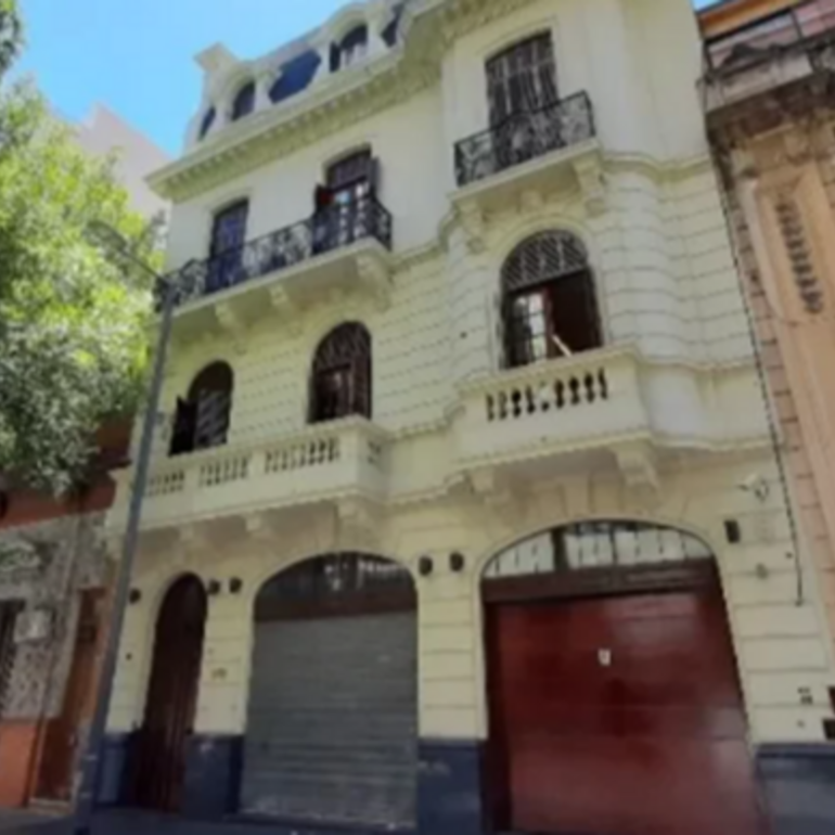 Imagen de Atacaron la sede de Aceiteros: Ingresapn al despacho de Daniel Yofra y detuvieron a un sospechoso