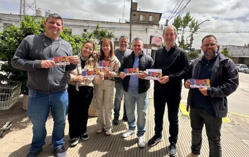 Imagen de Tonelli particip&oacute; de una jornada de campa&ntilde;a junto a su equipo y referentes locales