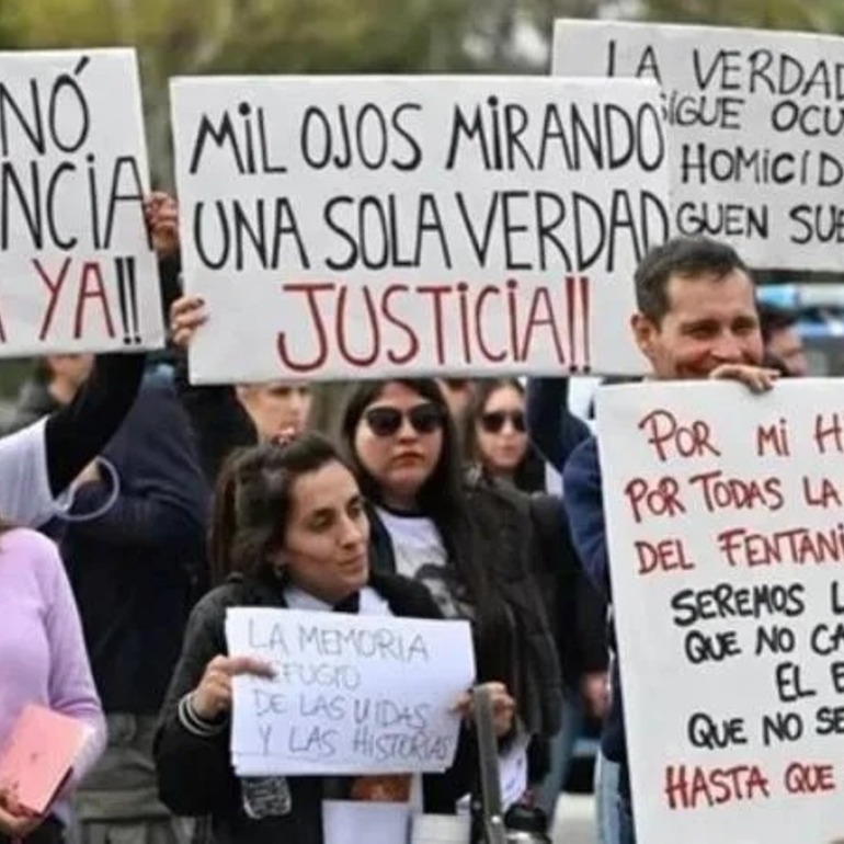 Imagen de Familiares de víctimas marchan en Rosario por el fentanilo contaminado