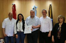Imagen de La Escuela Comercial N° 415 recibió un aporte de $13.500.000 para finalizar la reparación de techos