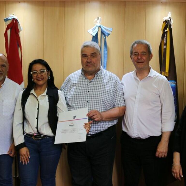Imagen de La Escuela Comercial N° 415 recibió un aporte de $13.500.000 para finalizar la reparación de techos