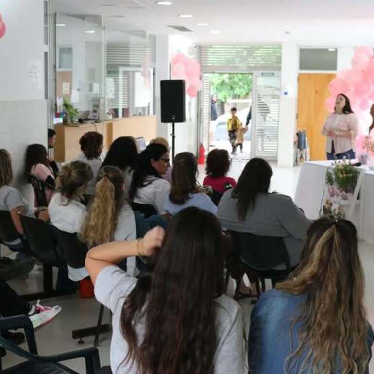 Imagen de Conversatorio Para Nosotras en el marco de Octubre Rosa
