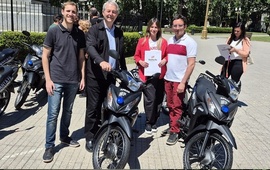 Imagen de El Municipio incorporó una moto recuperada del delito para fortalecer el control urbano